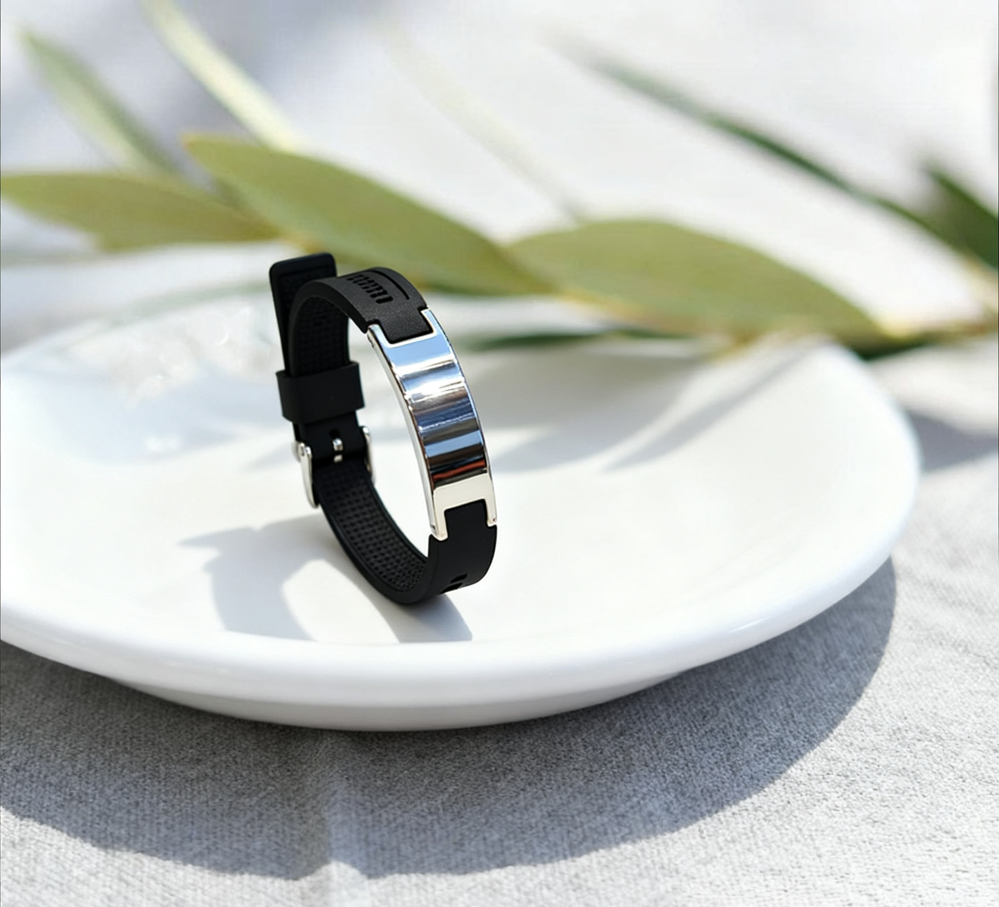 The Perfect Gift for Him & Her | Blaxer 2.0 Anti-Static Bracelet | Stylish Design Meets Everyday Wellness - Long BlackSilver
