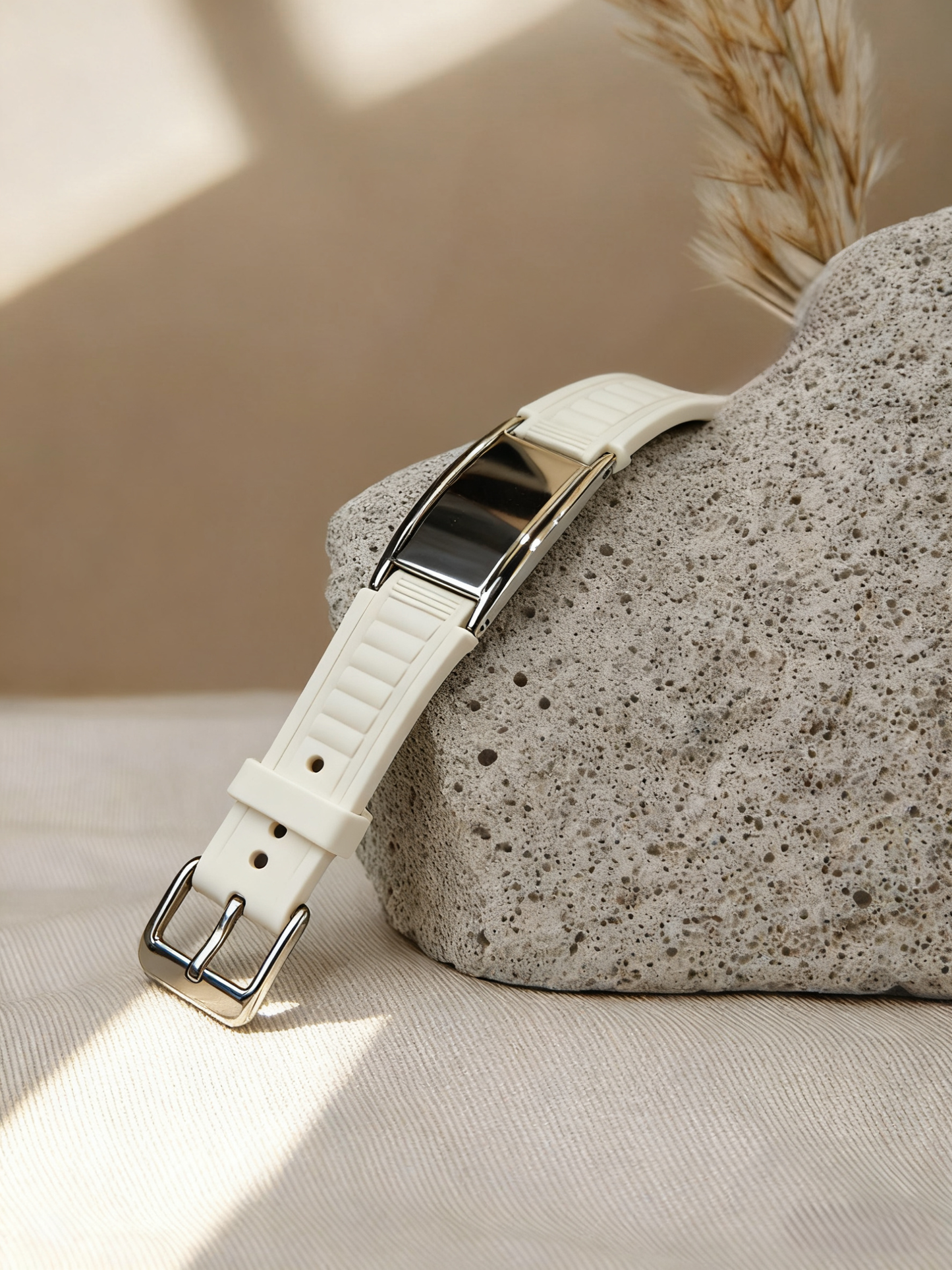 The Perfect Gift for Him & Her | Blaxer 2.0 Anti-Static Bracelet | Stylish Design Meets Everyday Wellness - Short WhiteSilver