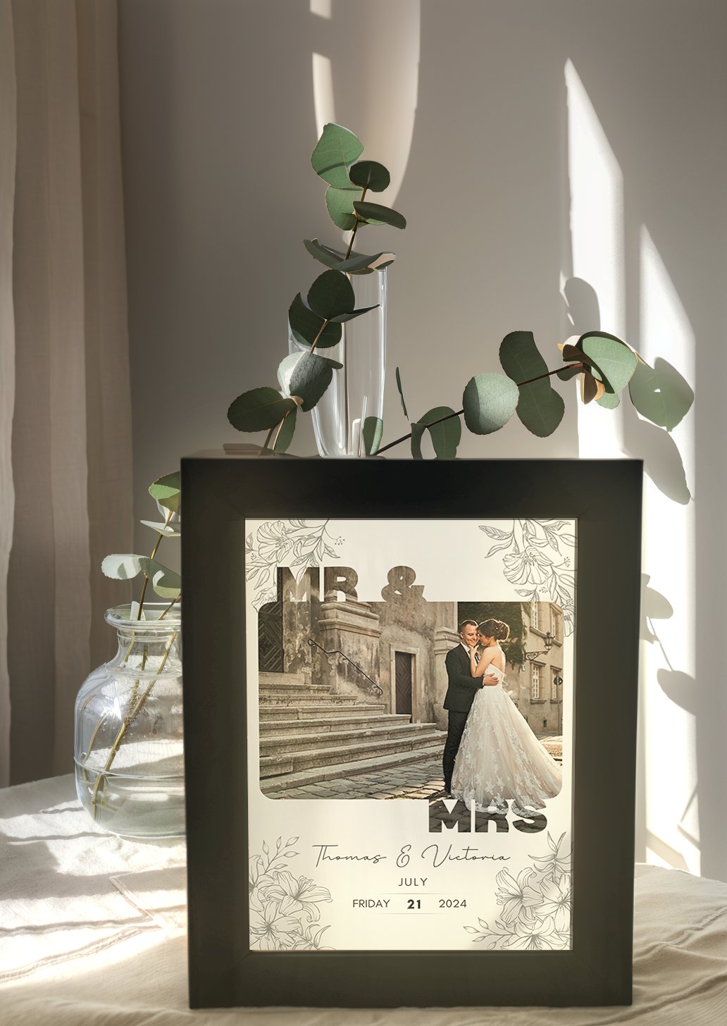 Mr & Mrs Wedding Photo Light Frame